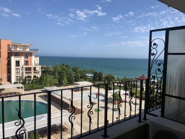 Apartment In Prestige Fort Beach Sveti Vlas Εξωτερικό φωτογραφία
